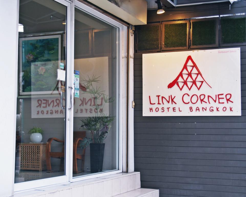 Link Corner Hostel Bangkok Extérieur photo